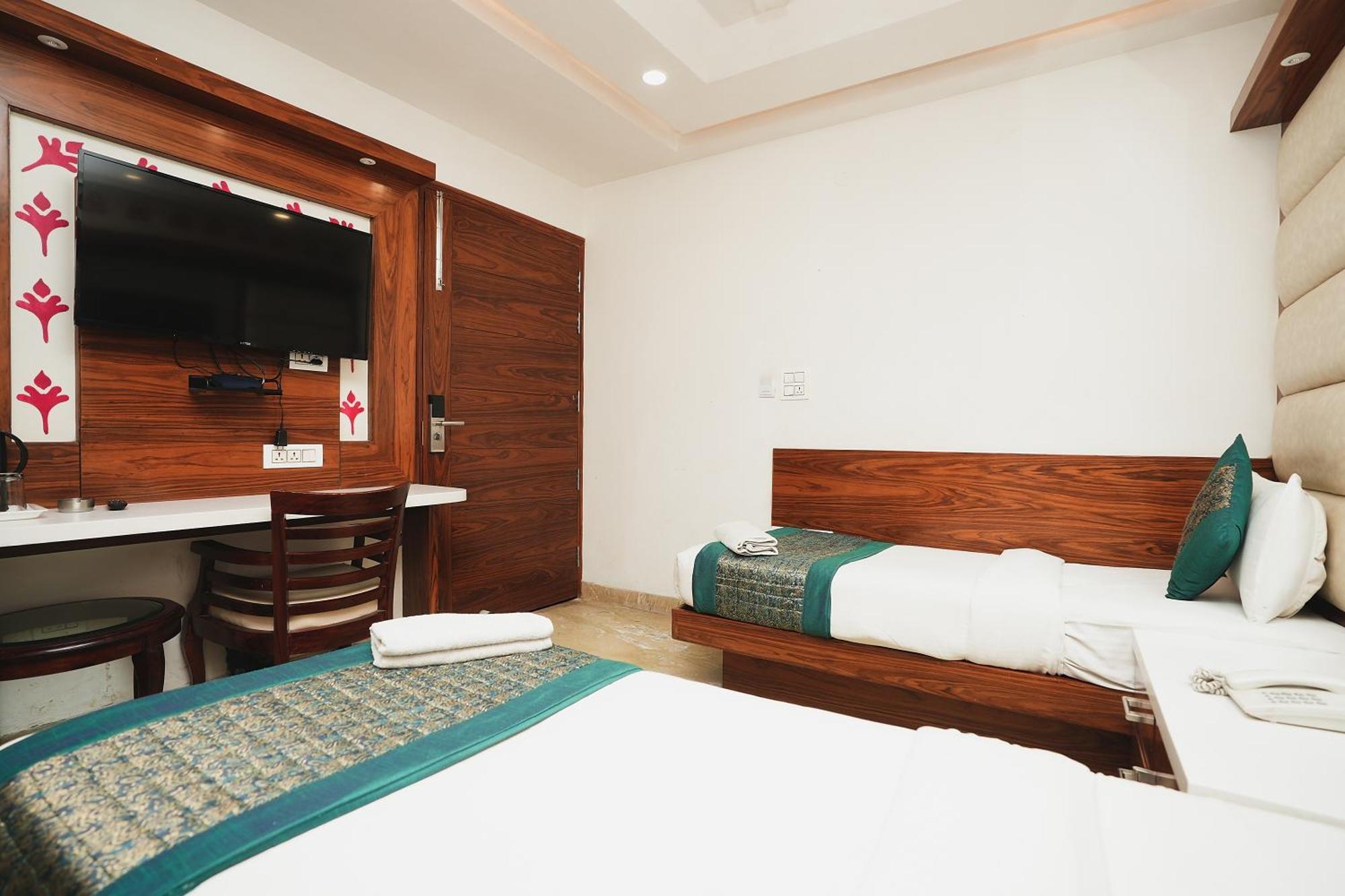Hotel Kabir Palace Karol Bagh Νέο Δελχί Εξωτερικό φωτογραφία